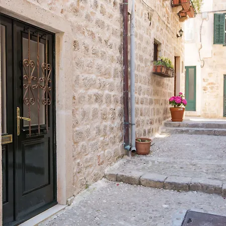 Villa Mirabilis, Stunning Superior Villa, Dubrovnik Old Town *