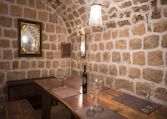 Villa Mirabilis, Stunning Superior Villa, Old Town *