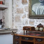 Villa Mirabilis, Stunning Superior Villa, Dubrovnik Old Town Villa *