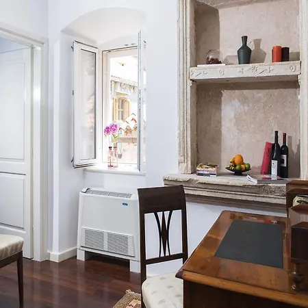 Villa Mirabilis, Stunning Superior Villa, Old Town