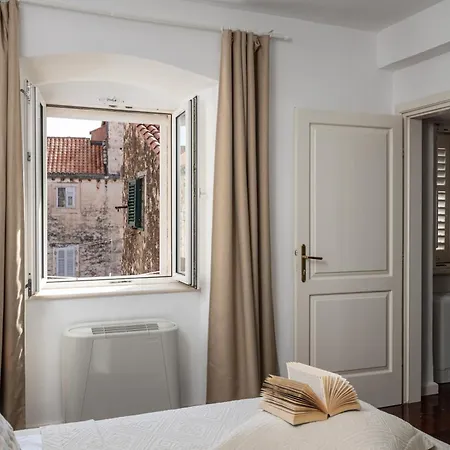 Mirabilis, Stunning Superior Villa, Old Town 别墅