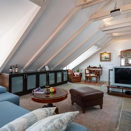 Villa Mirabilis, Stunning Superior Villa, Old Town