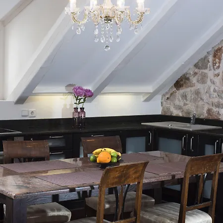 Villa Mirabilis, Stunning Superior Villa, Old Town