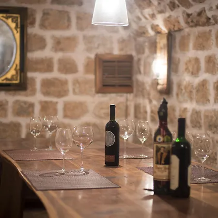 Mirabilis, Stunning Superior Villa, Old Town Villa Ragusa