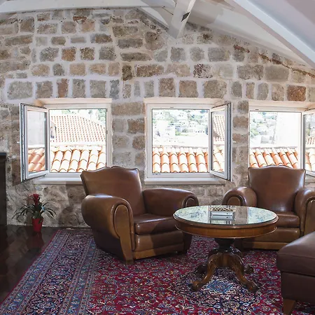 Mirabilis, Stunning Superior Villa, Old Town *