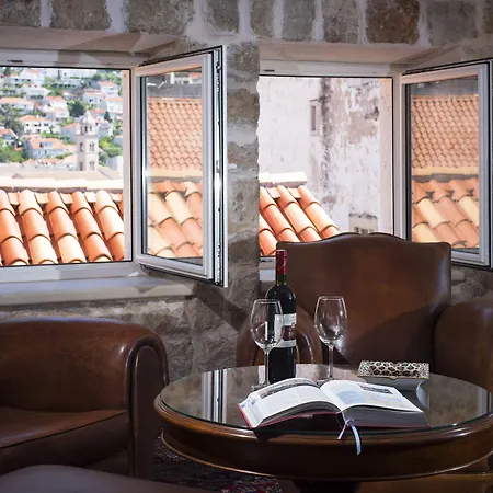 Villa Mirabilis, Stunning Superior Villa, Old Town