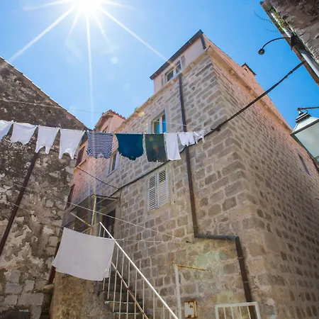 Villa Mirabilis, Stunning Superior Villa, Old Town Ragusa