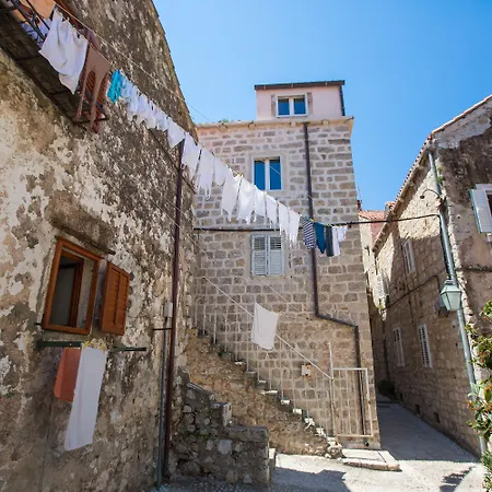 Mirabilis, Stunning Superior Villa, Old Town