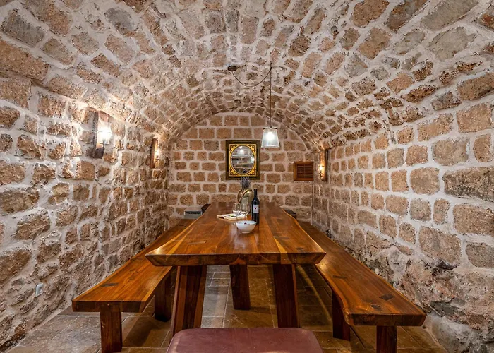 Villa Mirabilis, Stunning Superior Villa, Dubrovnik Old Town *