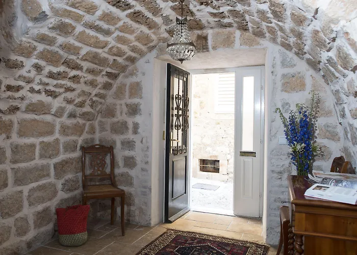 Villa Mirabilis, Stunning Superior Villa, Dubrovnik Old Town Villa *