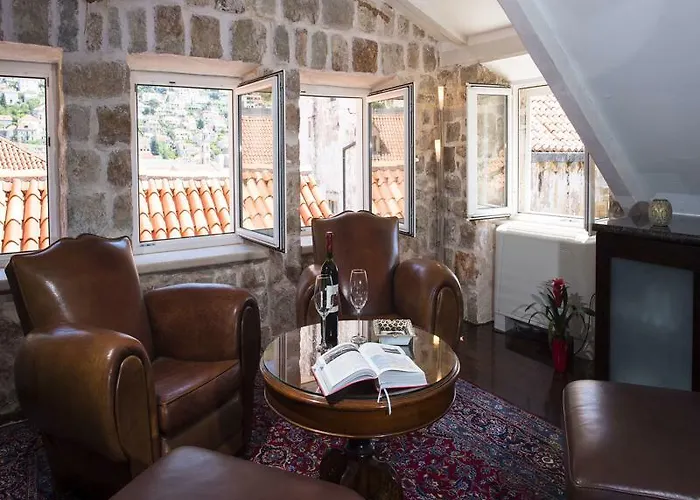 Villa Mirabilis, Stunning Superior Villa, Dubrovnik Old Town *