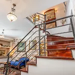 Mirabilis, Stunning Superior Villa, Old Town
