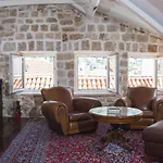 Mirabilis, Stunning Superior Villa, Old Town *