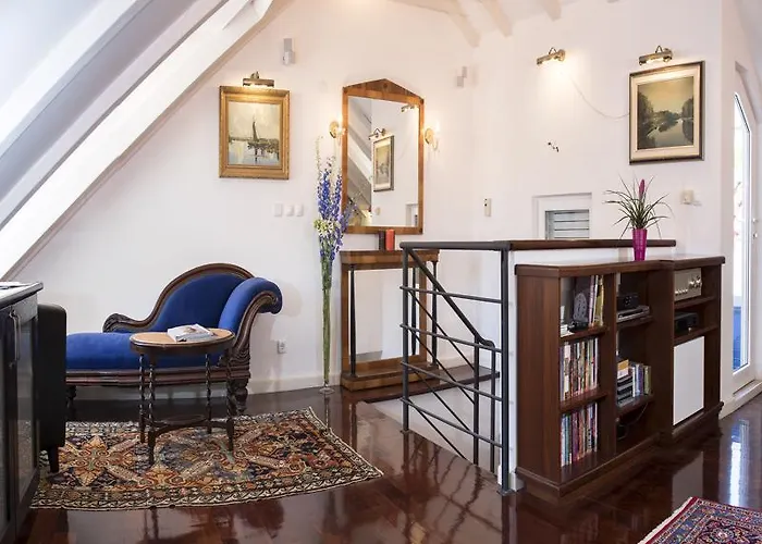 ヴィラ Mirabilis, Stunning Superior Villa, Old Town *