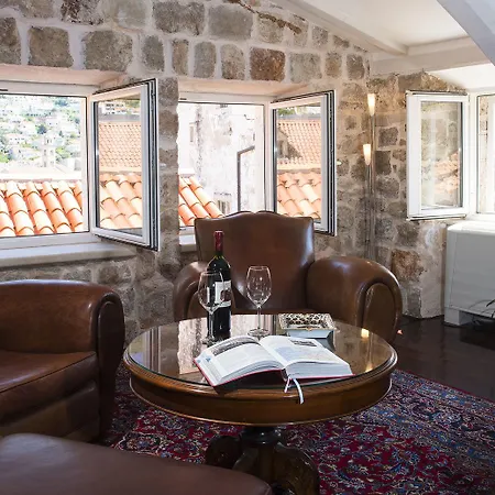 ヴィラ Mirabilis, Stunning Superior Villa, Old Town *
